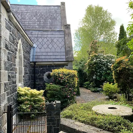 Old Schoolhouse, Galgorm Villa Exterior photo