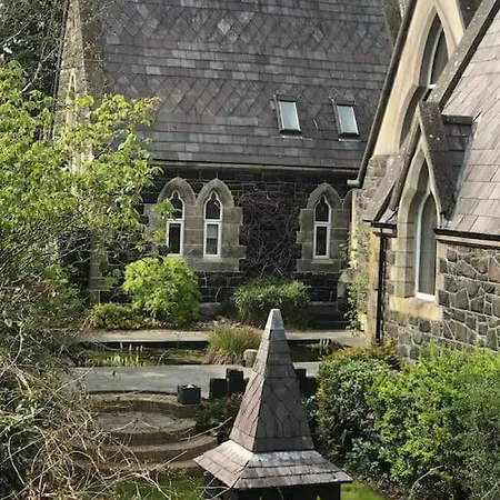 Old Schoolhouse, Galgorm Villa Exterior photo