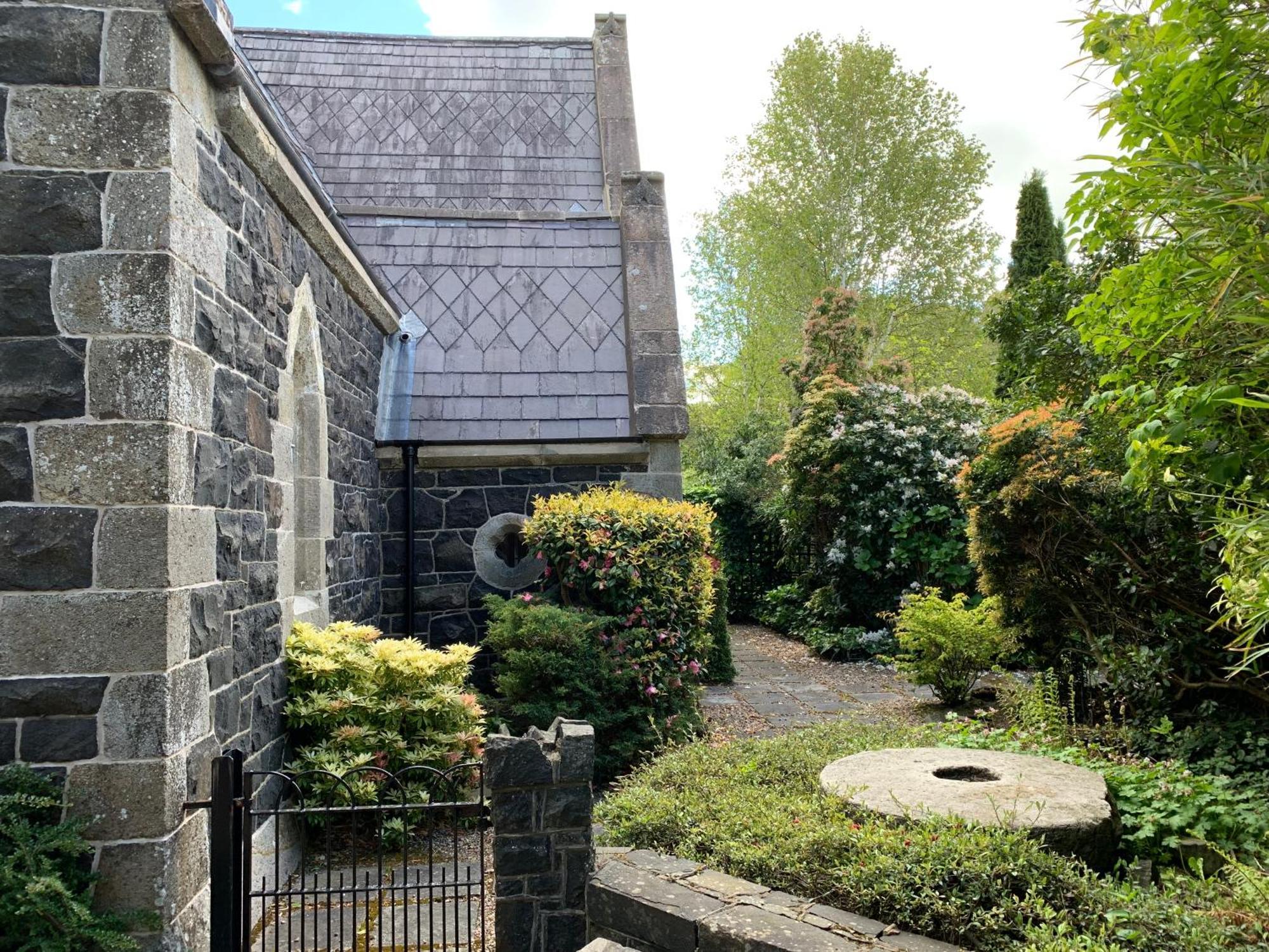 Villa Old Schoolhouse, *